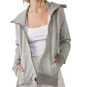 NWT Free People Movement Women's Baseline Zip Up
Heather gray large